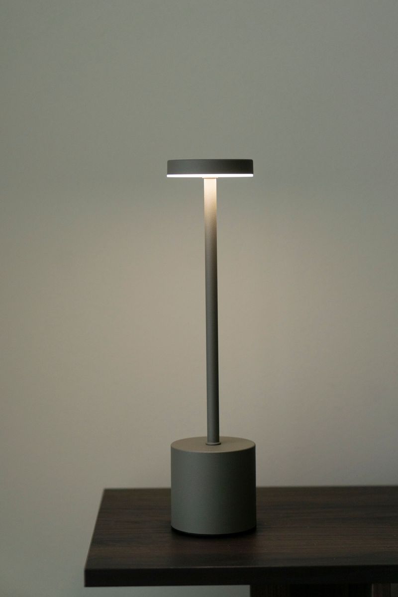 Uppladdningsbar Bordslampa 34cm Brun