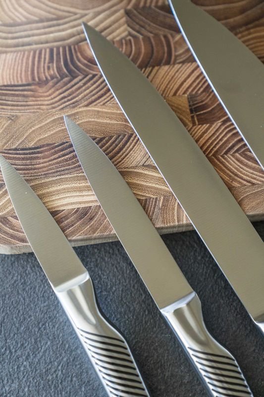 Knivset med knivblock