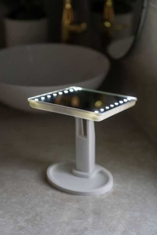 LED Sminkspegel Fyrkantad
